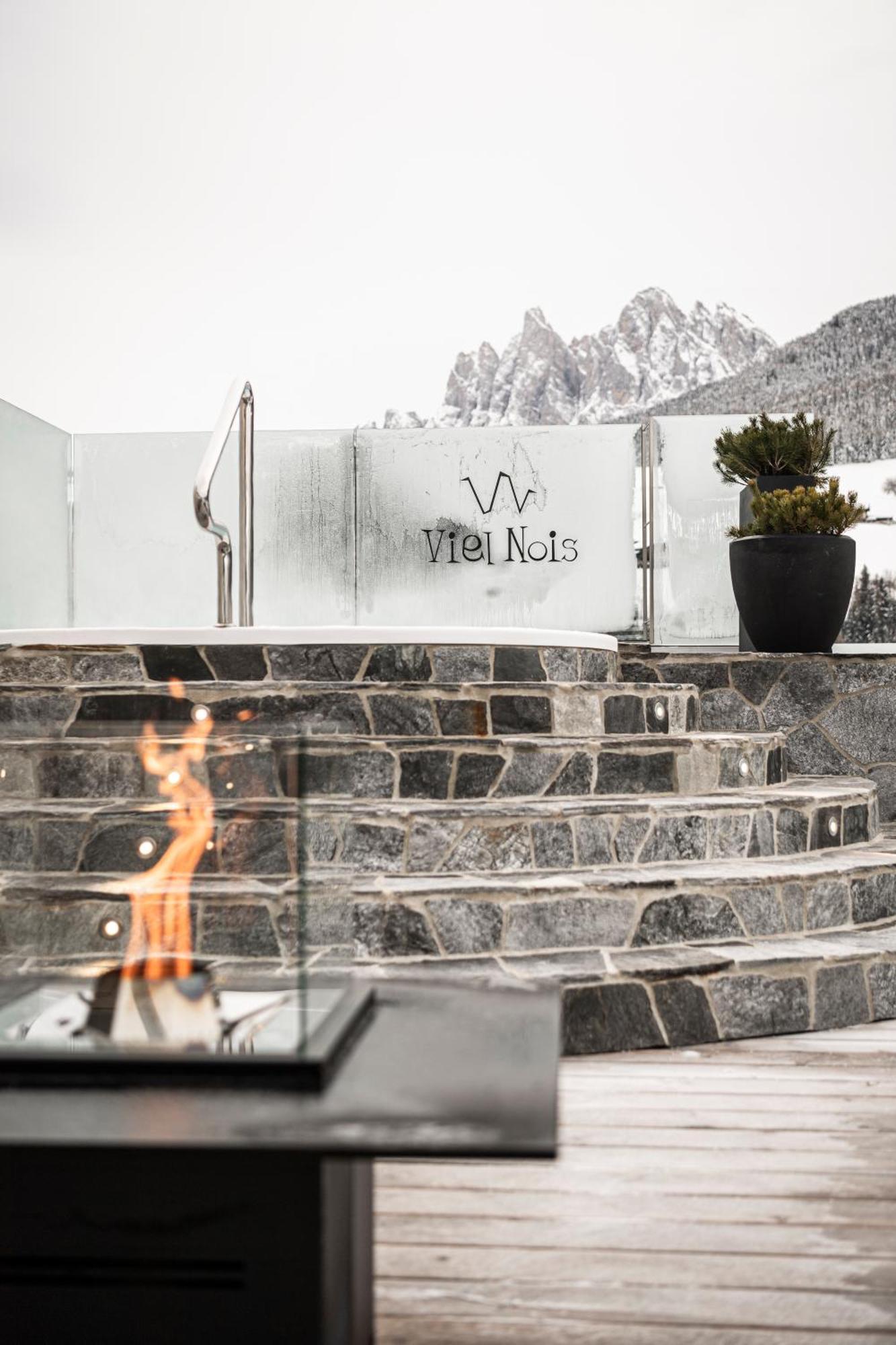 Viel Nois Guest House Funes  Exterior foto